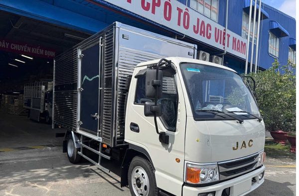Xe TẢi Jac H200 E5 TẢi 1.9 TẤn ThÙng DÀi 3m8 2
